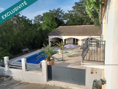 Maison - 210 m² - 11 pièces