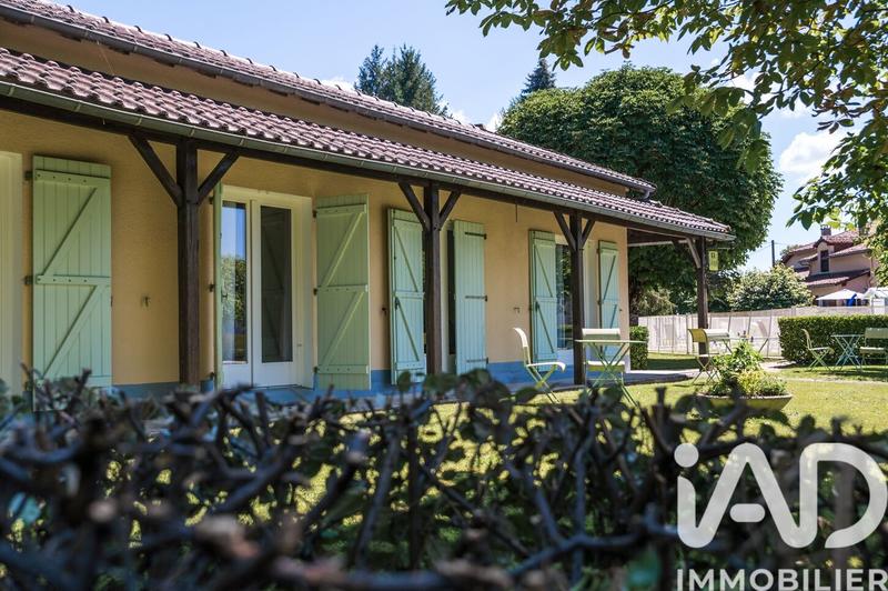 Maison - 294 m² - 18 pièces