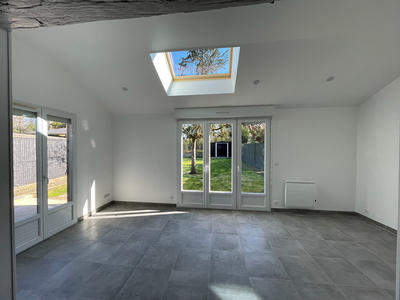 Maison - 94 m² - 5 pièces