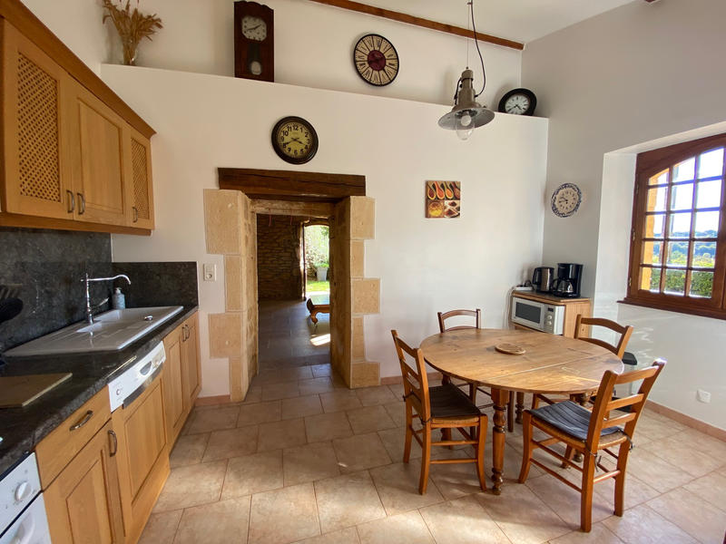 Maison - 182 m² - 10 pièces