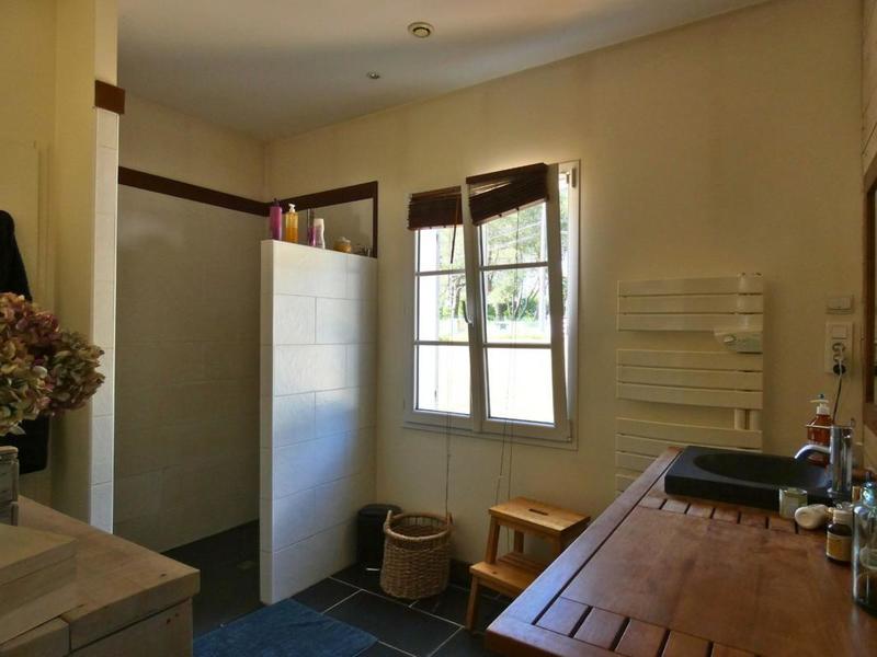 Maison - 240 m² - 6 pièces