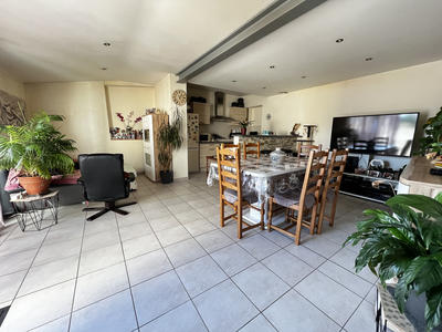 Maison - 151 m² - 7 pièces