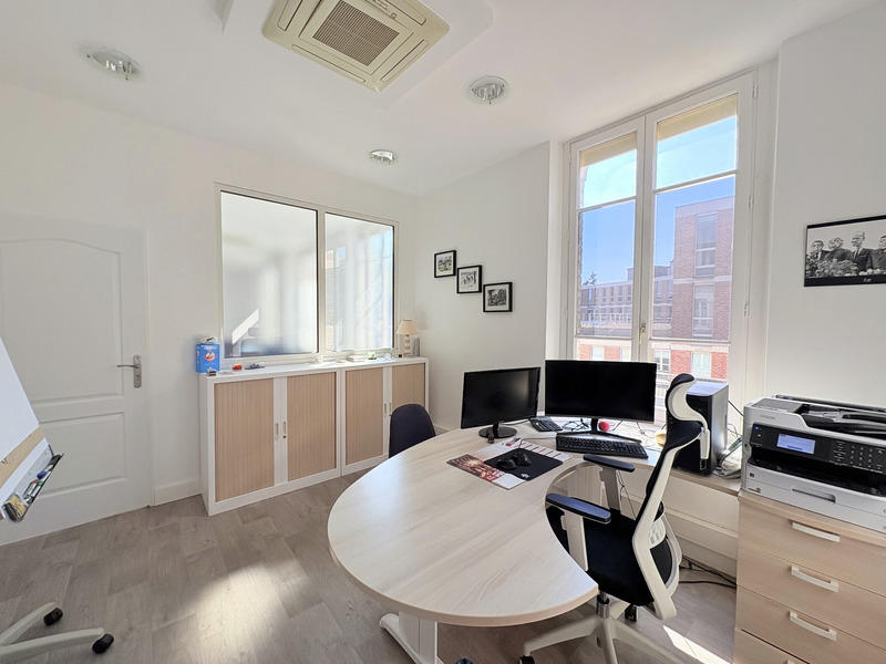 Bureau - 72 m² - 4 pièces