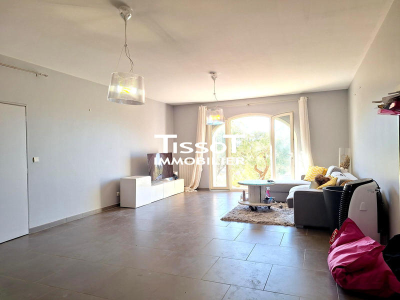 Maison - 198 m² - 5 pièces