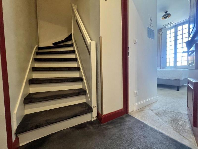 Bureau - 312 m² - 13 pièces