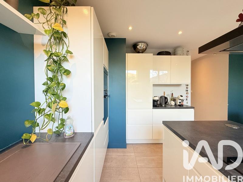 Appartement - 80 m² - 3 pièces