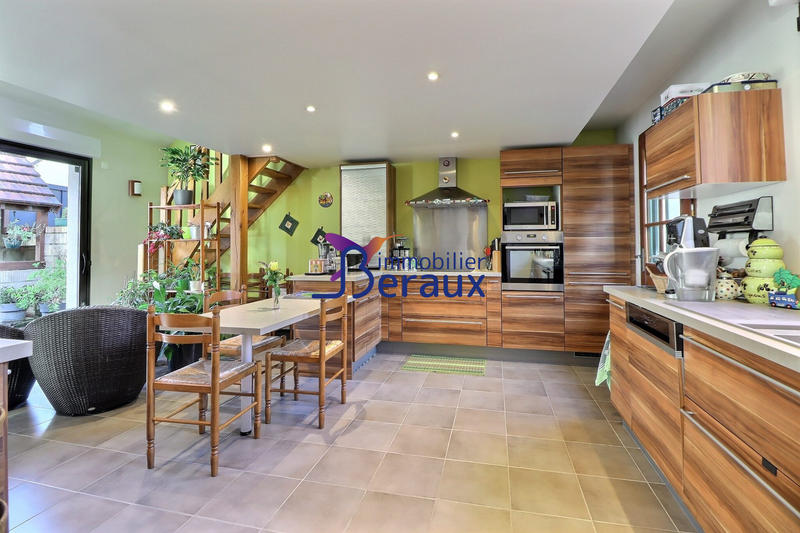 Maison - 145 m² - 5 pièces