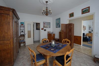 Maison - 121 m² - 4 pièces