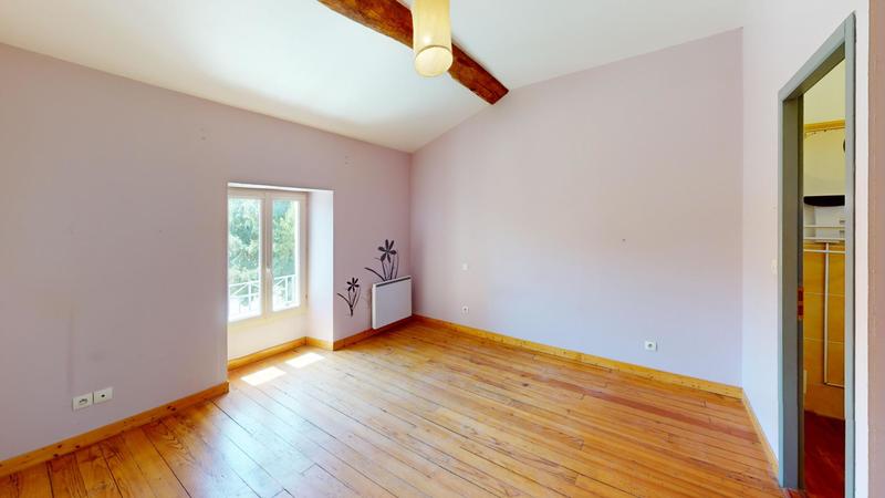 Maison - 200 m² - 7 pièces