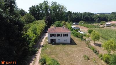 Maison - 151 m² - 8 pièces