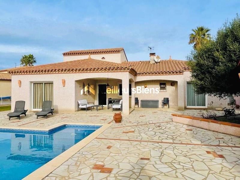 Villa - 164 m² - 6 pièces