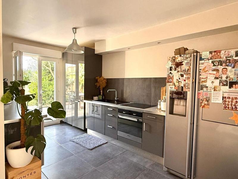 Villa - 96 m² - 5 pièces