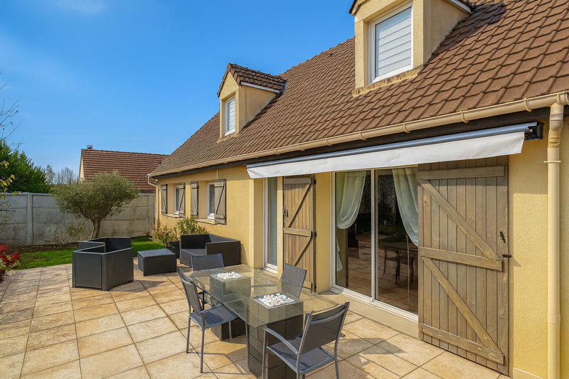 Maison - 153 m² - 6 pièces