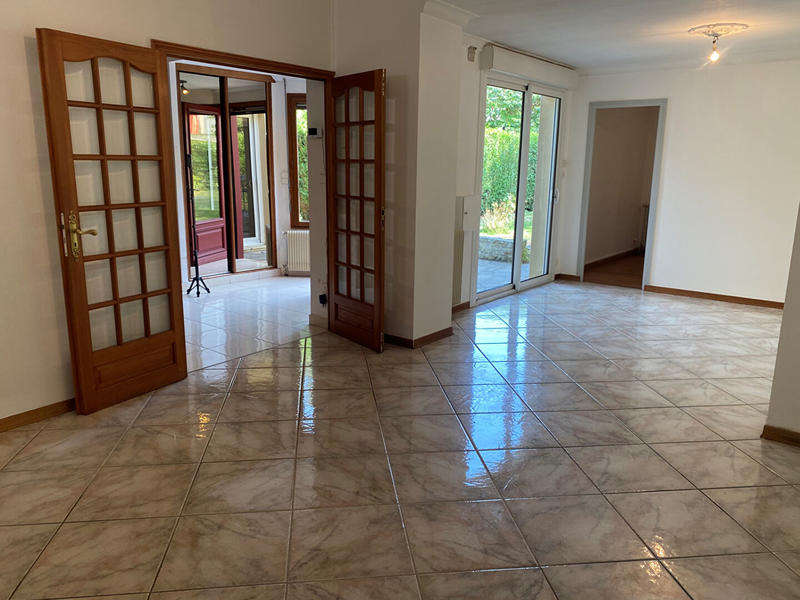 Maison - 92 m² - 5 pièces