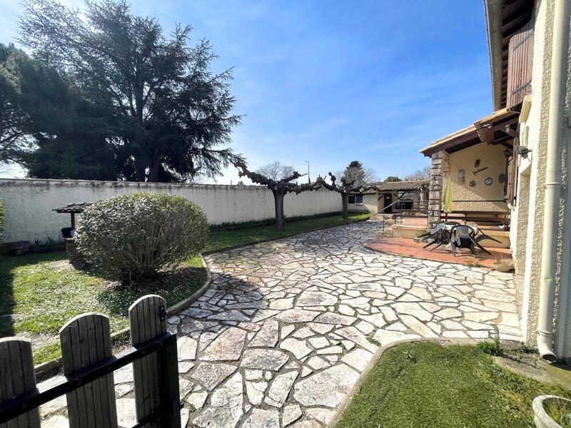 Maison - 149 m² - 7 pièces