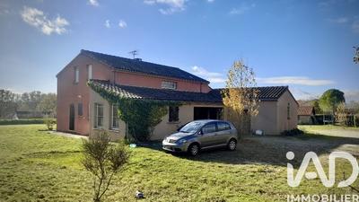 Maison - 150 m² - 7 pièces