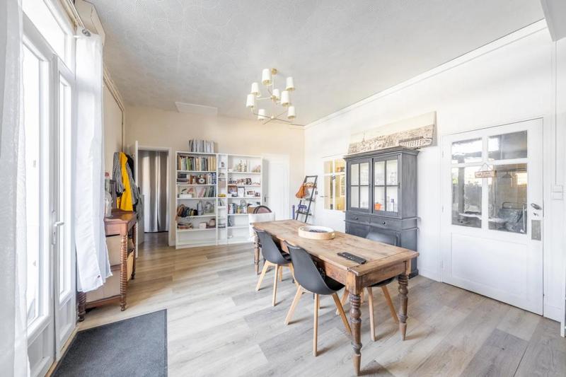 Maison - 80 m² - 6 pièces