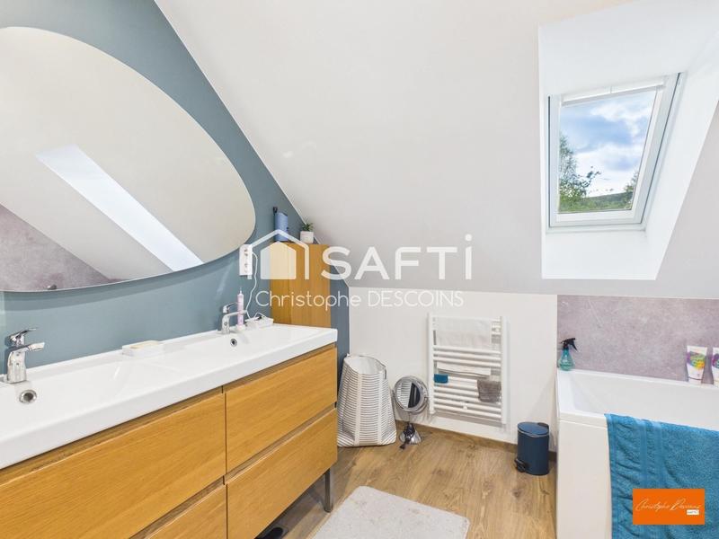 Maison - 135 m² - 7 pièces