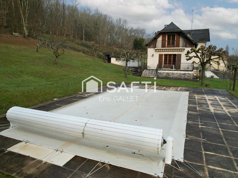 Maison - 182 m² - 6 pièces