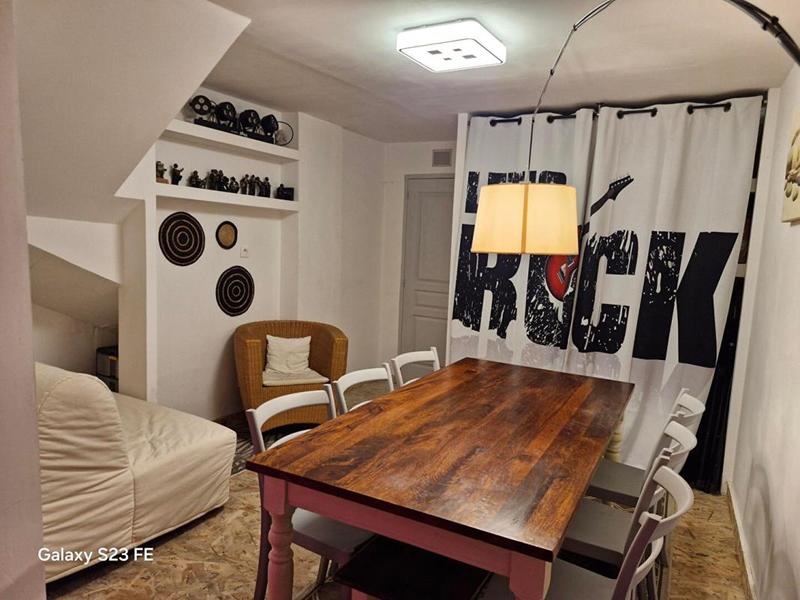 Appartement - 82 m² - 3 pièces