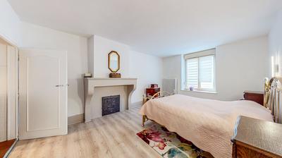 Maison - 206 m² - 9 pièces