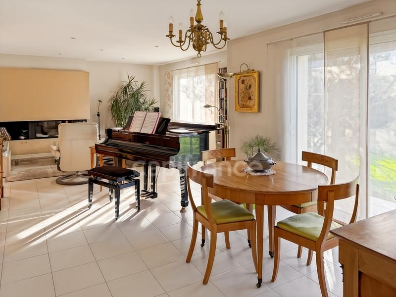 Maison - 107 m² - 5 pièces