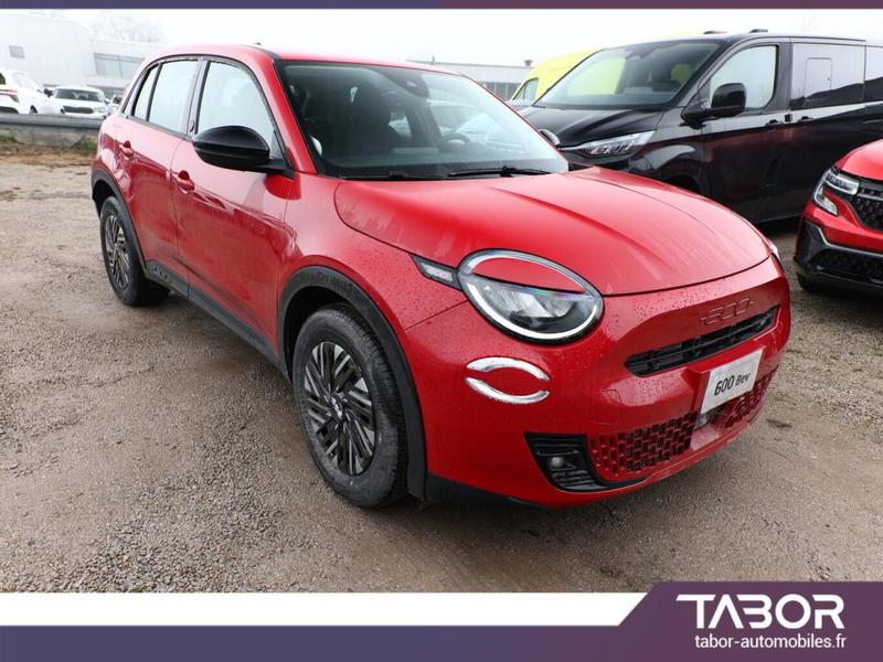 Fiat 600 600e Red Led Pdc reg CarPlay 11kWOBC Bt