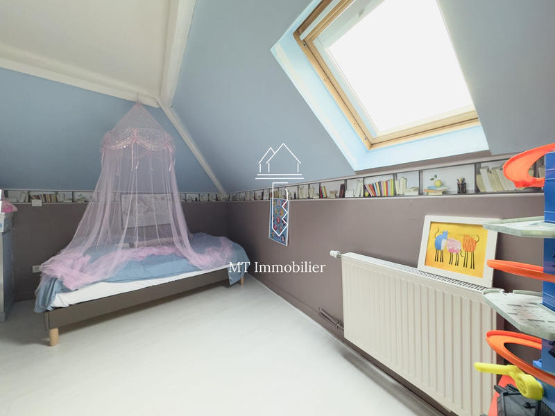 Maison - 280 m² - 9 pièces