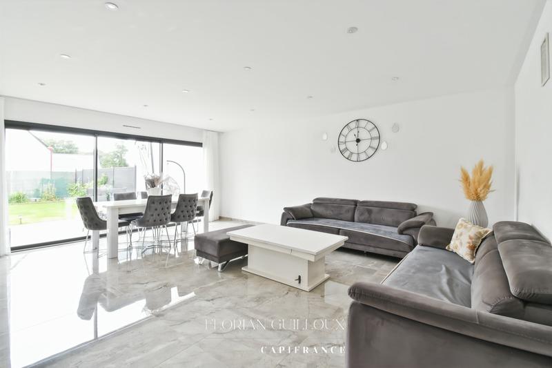 Maison - 141 m² - 6 pièces