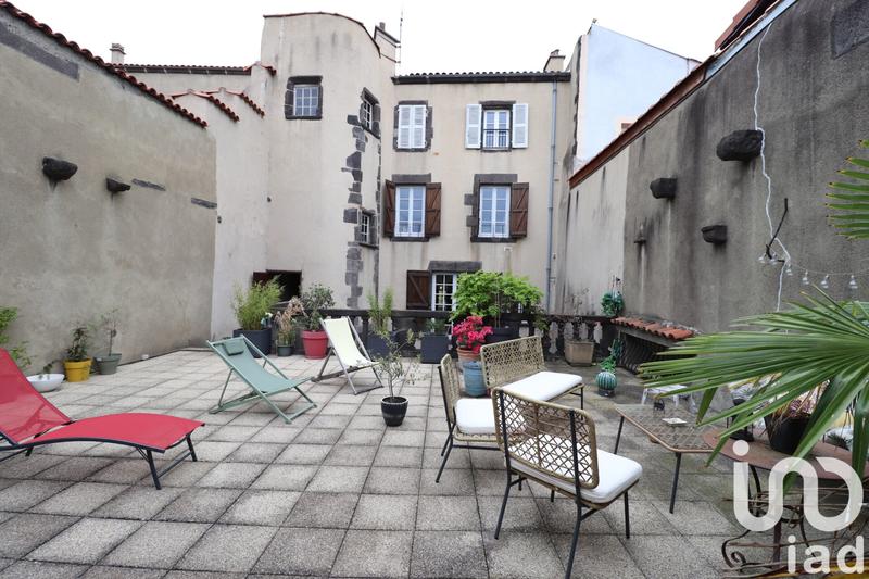 Maison - 262 m² - 7 pièces