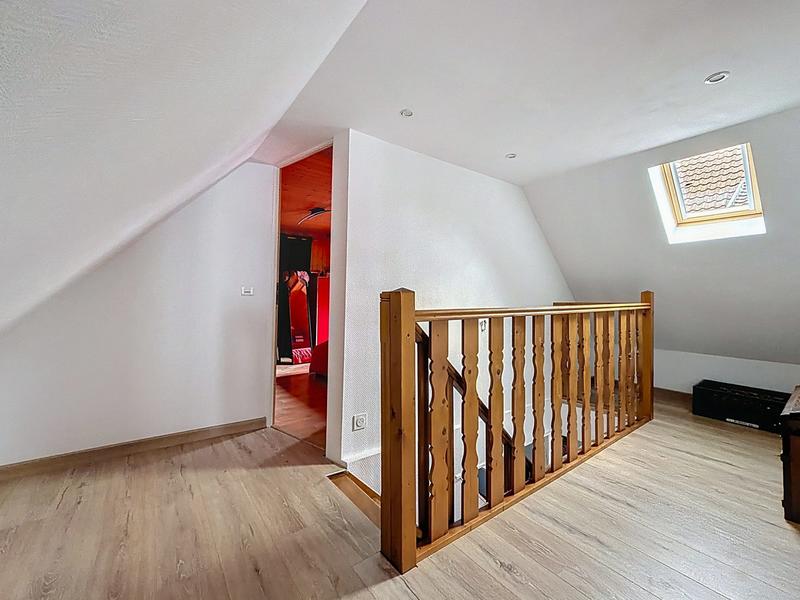 Maison - 98 m² - 5 pièces