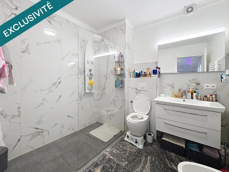 Maison - 186 m² - 8 pièces