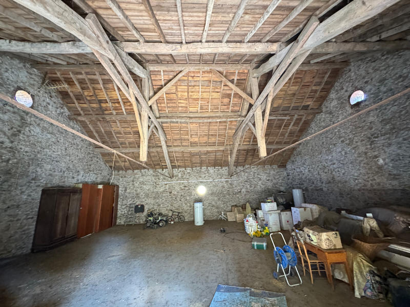 Propriété - 255 m² - 8 pièces