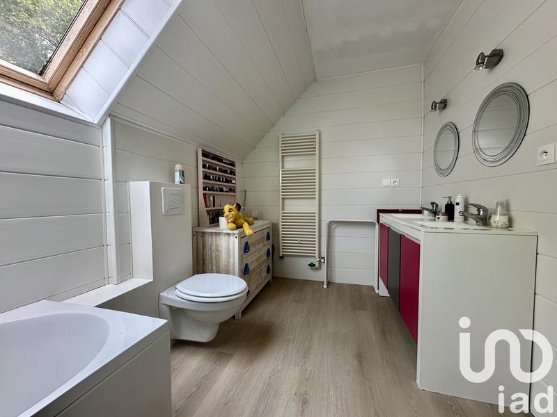 Maison - 209 m² - 8 pièces