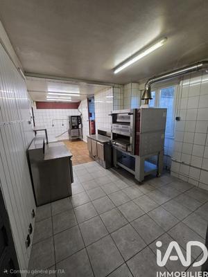 Maison - 435 m² - 4 pièces