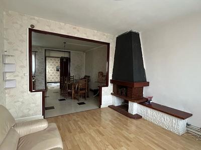 Maison - 90 m² - 3 pièces