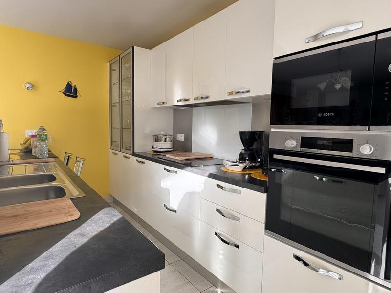 Appartement - 80 m² - 4 pièces