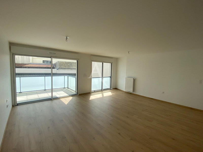 Appartement - 84 m² - 3 pièces