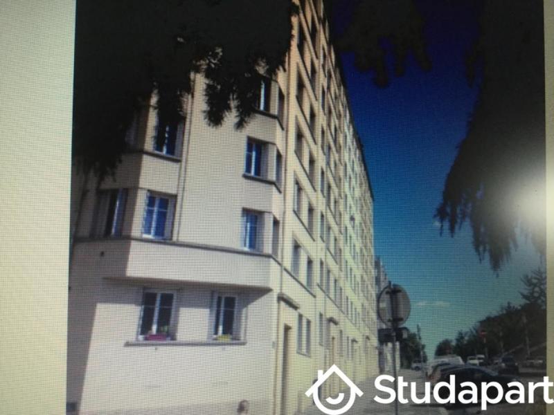 Chambre - 13 m² - 1 pièce