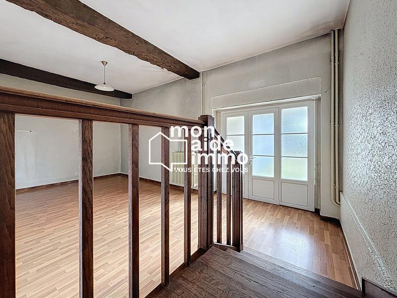 Maison - 240 m² - 9 pièces