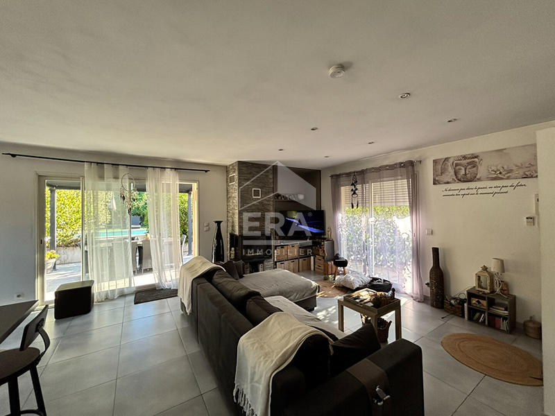 Maison - 93 m² - 4 pièces