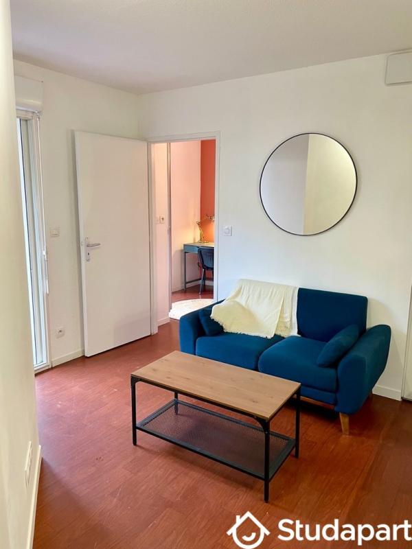 Chambre - 12 m² - 1 pièce