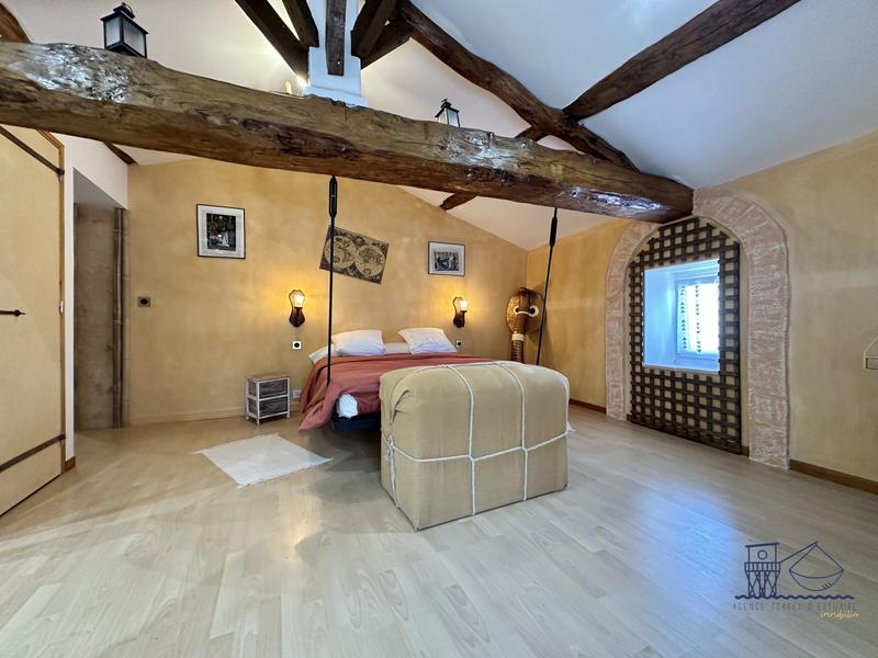 Maison ancienne - 272 m² - 9 pièces