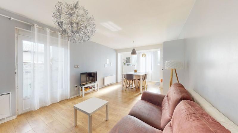 Maison - 70 m² - 3 pièces