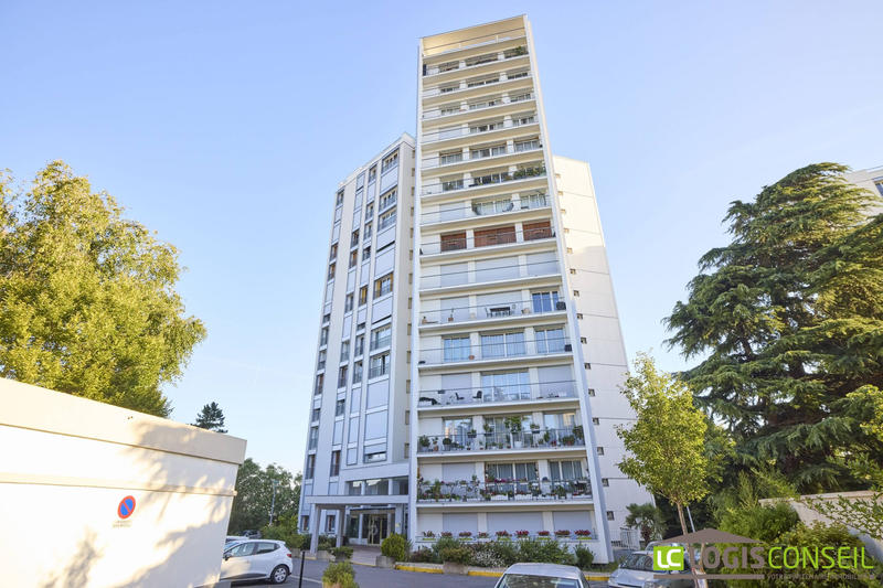 Appartement - 81 m² - 4 pièces