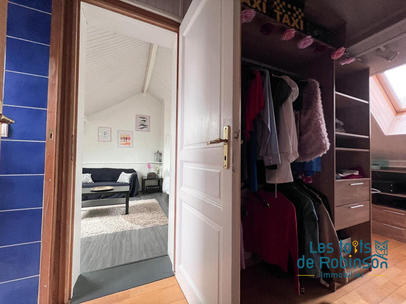 Maison - 184 m² - 7 pièces