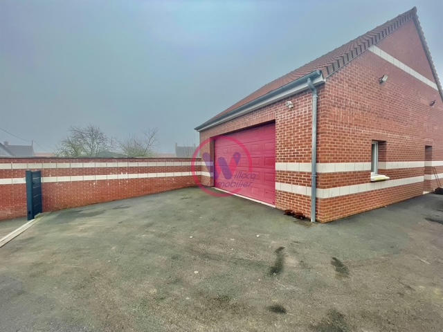 Maison - 227 m² - 10 pièces