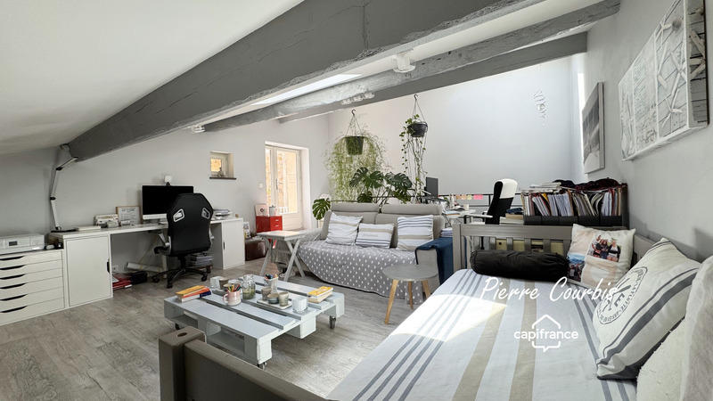 Maison - 224 m² - 6 pièces