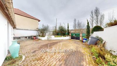 Maison - 94 m² - 4 pièces