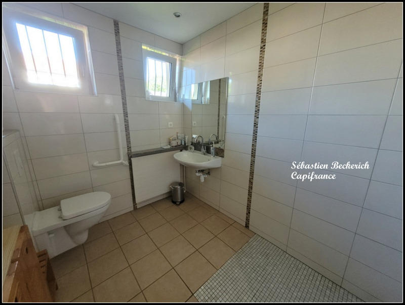 Maison - 185 m² - 7 pièces